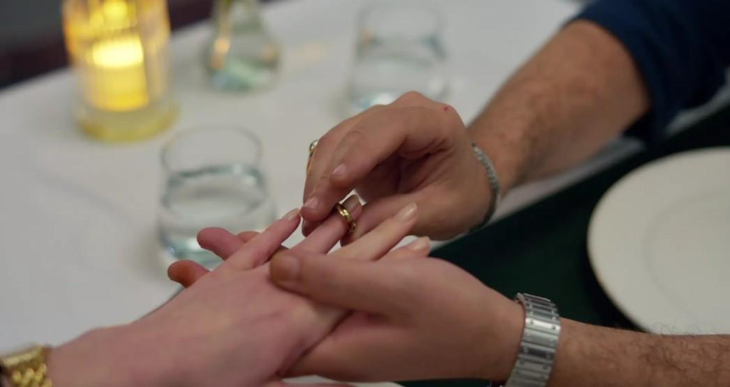 Kübra Ünlü yazdı Uzak Şehir ‘İşte Bu Bizim Hikayemiz‘ Dedi