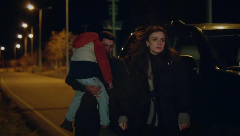 Kübra Ünlü yazdı Uzak Şehir ‘İşte Bu Bizim Hikayemiz‘ Dedi