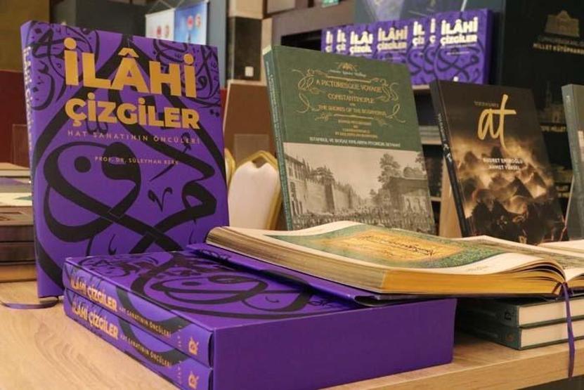 Demirören Yayınları, ‘Külliyede Ramazan’ etkinliklerinde stantta ziyaretçilerini ağırlamaya devam ediyor