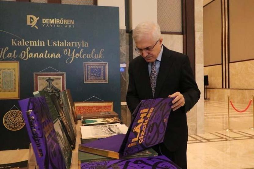 Demirören Yayınları, ‘Külliyede Ramazan’ etkinliklerinde stantta ziyaretçilerini ağırlamaya devam ediyor