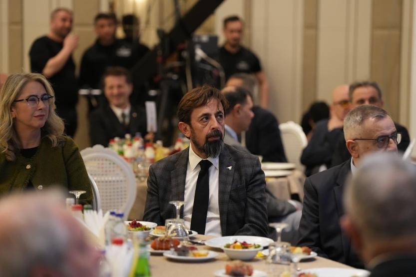 Bakan Ersoy: Vakıflar günde 100 bin vatandaşımıza iftar veriyor