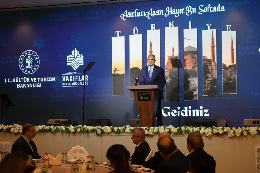 Bakan Ersoy: Vakıflar günde 100 bin vatandaşımıza iftar veriyor