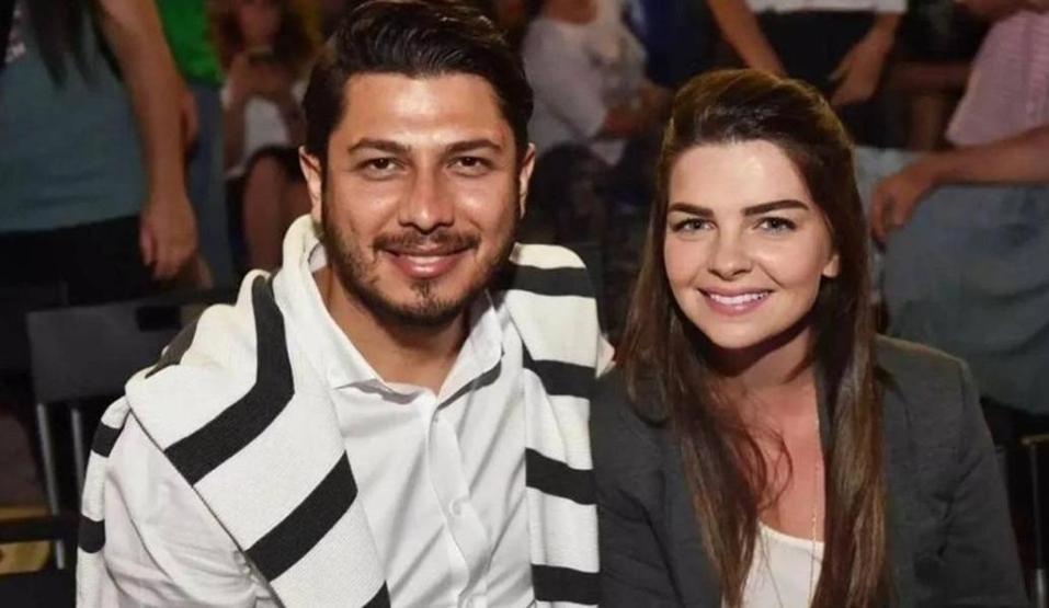 Pelin Karahanın 12 Yıllık Evliliğini Bitiren Fotoğraf Krizi İşte İpin Kopmasına Neden Olan Detaylar
