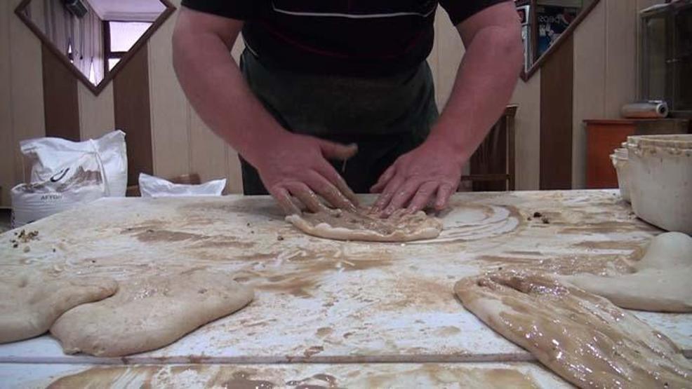 Kütahyada Ramazan ayının vazgeçilmez lezzeti: Tahinli pide