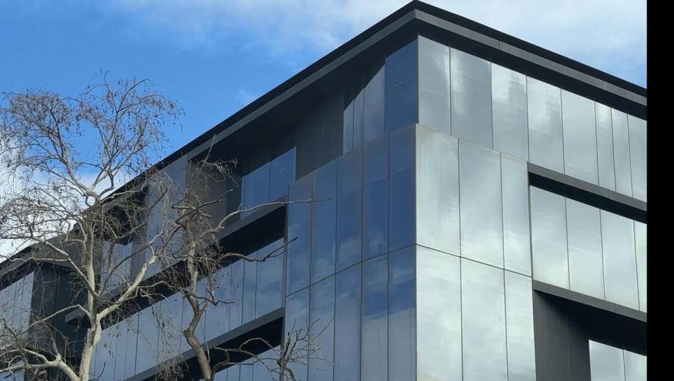 İstanbulda üniversitede ödev kavgasında dehşet Yangın merdivenine çağırdı sonrası korkunç