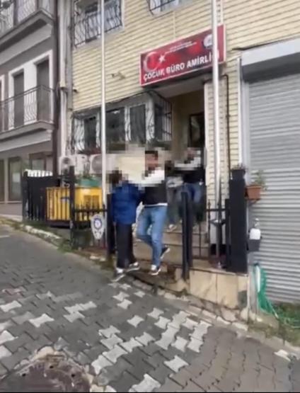 14 YAŞINDA 18 SUÇ KAYDI İstanbulda iş yerine kurşun yağmuru: 2 çocuk tetikçi yakalandı