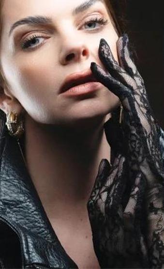 Pelin Karahandan Hakan Genceye Samimi Açıklamalar 12 Yıllık Evliliği Bitiyor mu Artık Kimse Yaşının İnsanı Değil 15-17 Yaşındaki Kızlar 30 Yaşında Gibi Duruyor