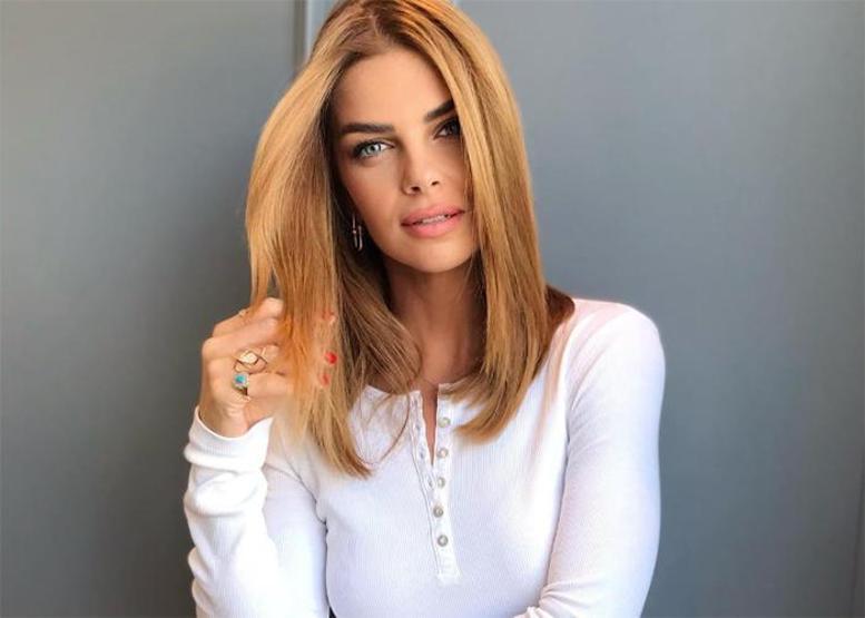 Pelin Karahandan Hakan Genceye Samimi Açıklamalar 12 Yıllık Evliliği Bitiyor mu Artık Kimse Yaşının İnsanı Değil 15-17 Yaşındaki Kızlar 30 Yaşında Gibi Duruyor