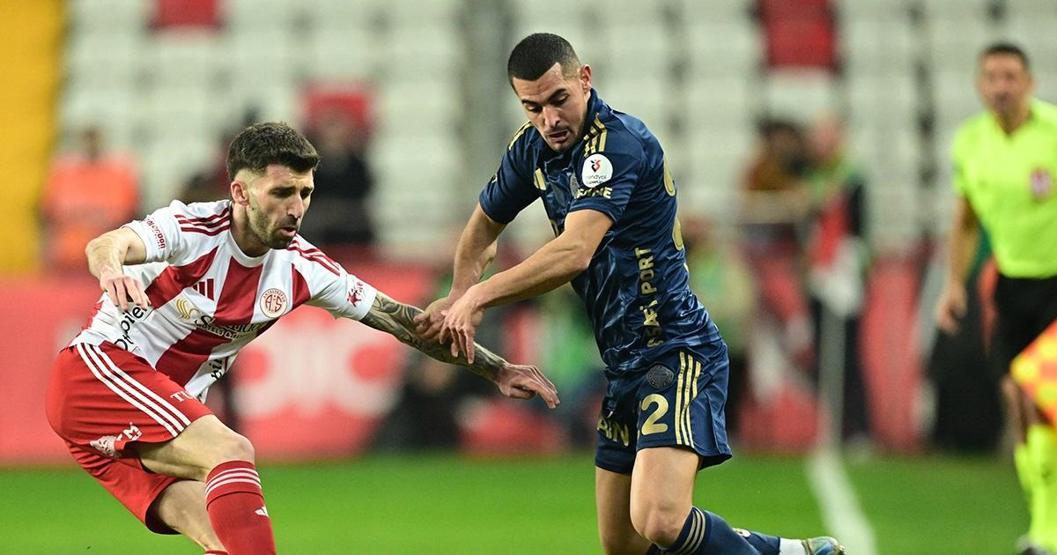 Fenerbahçeye kabus gibi 10 gün: Sakatlık, kaza, hastalık, vefat ve puan kaybı