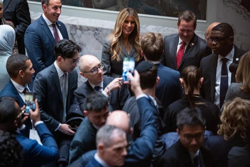İran’da ilkokul vurulurken, Melania Trump ‘çocuk hakları’ oturumuna başkanlık etti