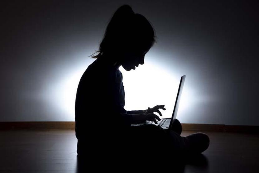 Çocuklarda Ekran Kullanımında En Kritik İki Kural İlk 24 Aya Dikkat 24-36 Ay Arasında ve 3-5 Yaşta Ekran Süresi Ne Kadar Olmalı