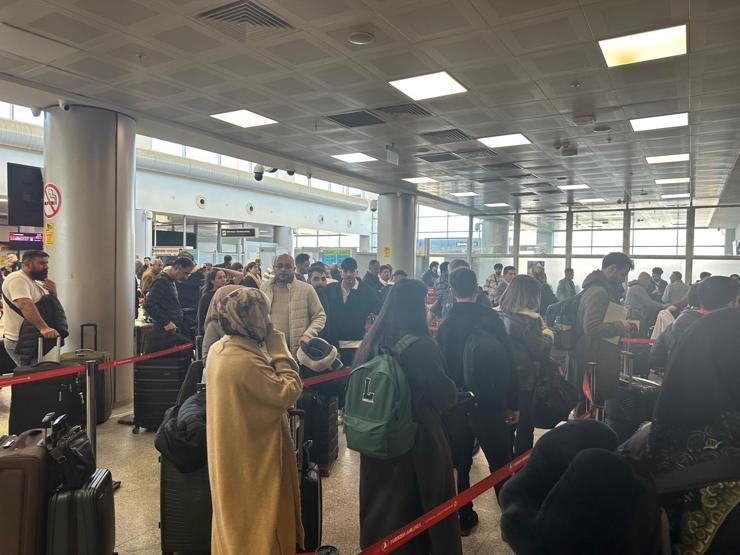 İran-ABD-İsrail savaşı rotayı Şırnaka çevirdi: Erbil uçakları Şerafettin Elçi Havalimanına iniyor