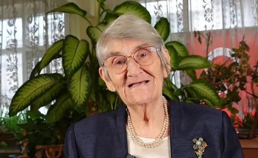 İlaçsız ağrı kesici Prof. Dr. Canan Karatay önerdi: Bel ve boyun ağrılarını gideriyor, sedef ile egzamayı yatıştırıyor