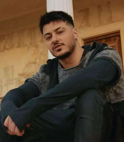 SEMİCENK NAZARA GELDİ Korkutan kaza Ünlü rapçinin kafasına 7 dikiş atıldı