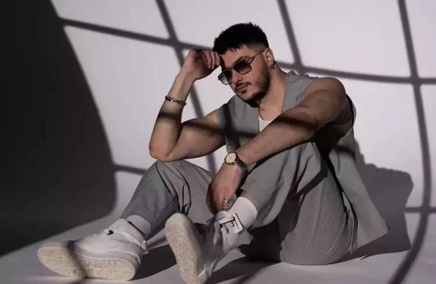 SEMİCENK NAZARA GELDİ Korkutan kaza Ünlü rapçinin kafasına 7 dikiş atıldı