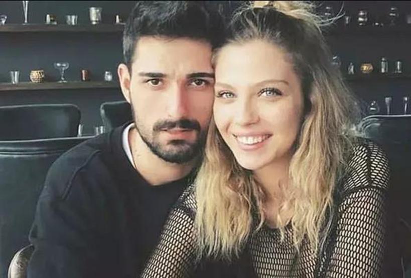 İdo Tatlıses Eşi Yasemin Şefkatliye Türküyle Seslendi