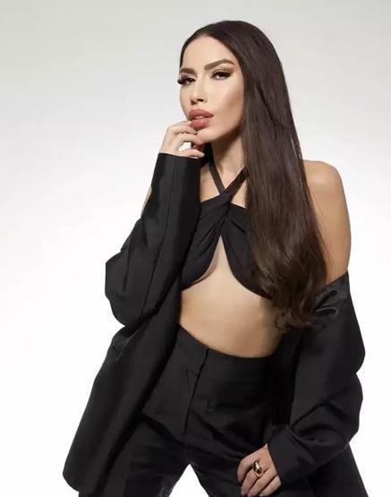 Burcu Güneş Durmuyor Demet Akalın, İrem Derici ve Ece Seçkinden Sonra Şimdi de Cezaya Yüklendi: Koynumuzda Yılan Beslemişiz