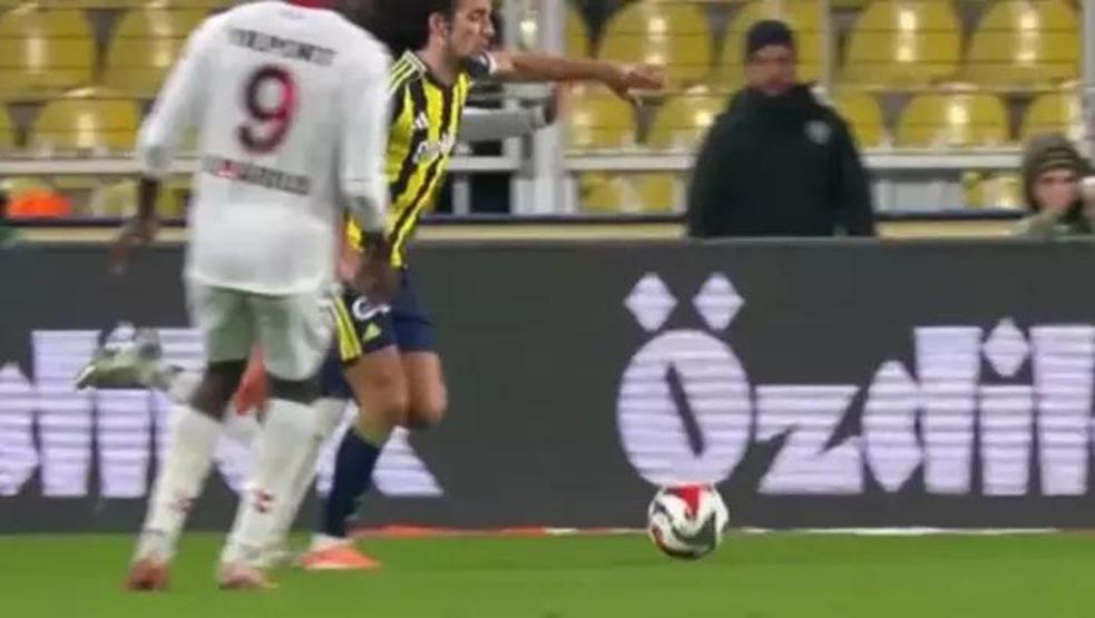 Fenerbahçe - Samsunspor | Tüm tartışmalı pozisyonlar incelendi: Son golde ofsayt var mı