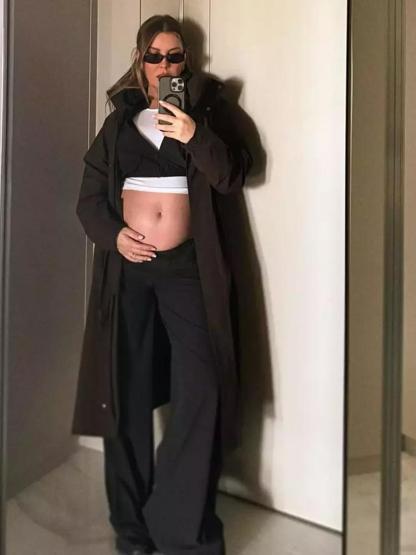 Esra Erol’un Kardeşi Eda Erol, Karnı Burnunda Pozlarıyla Olay Yarattı Eğlenceli Hamilelik Paylaşımı: “Nar”dan Sonra “Karnabahar”