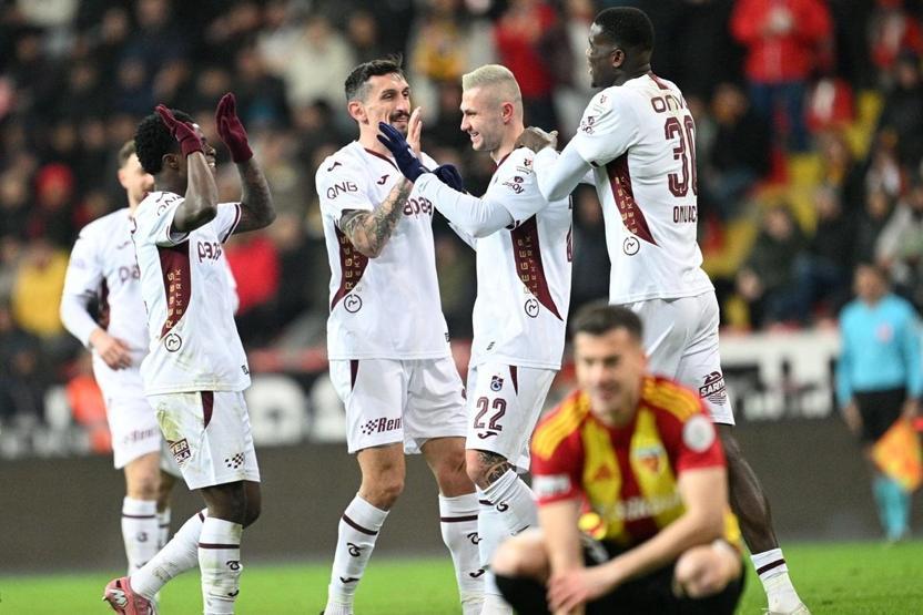 Trabzonsporun dev golcüsü Onuachuya övgü dolu sözler: Yeter ki doğru kullanın