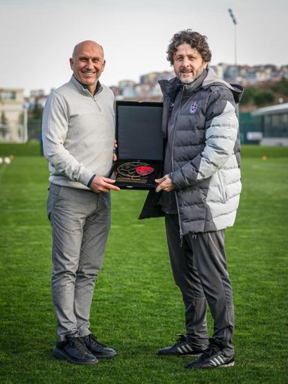 Fenerbahçe, Bursaspor ve Fatih Tekkeye Fair Play ödülleri verildi