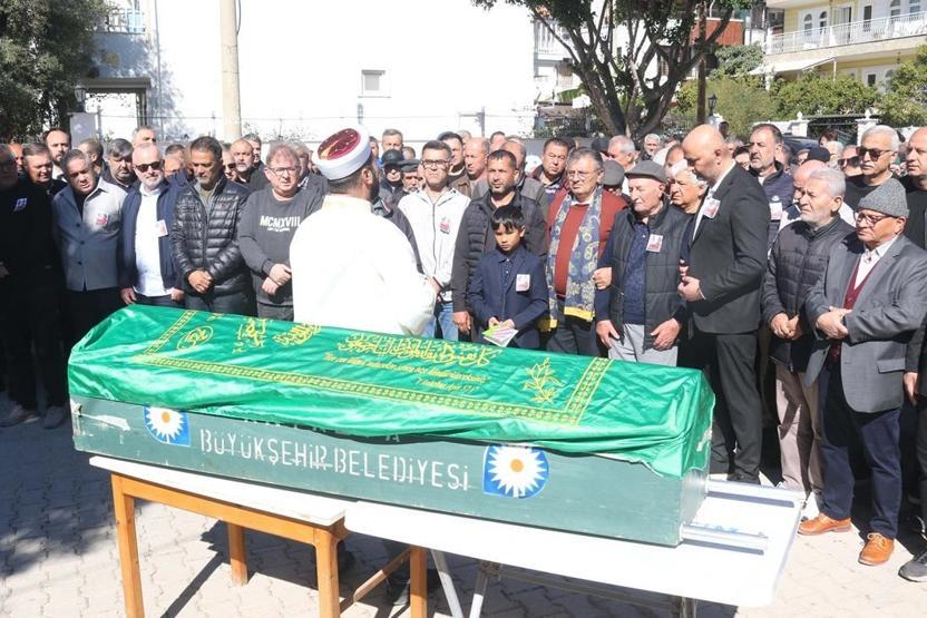 Teknik direktör Engin Fırat, memleketinde son yolculuğuna uğurlandı