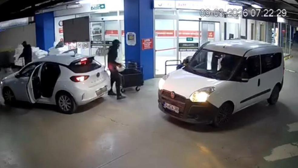 Tam 20 milyon lira... Uzun namlulu silahlarla soygun Yer: Kuyumcukent