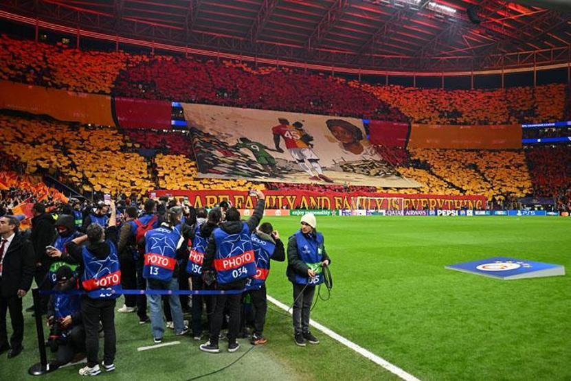 Osimhene sürpriz koreografi Gözyaşlarını tutamadı