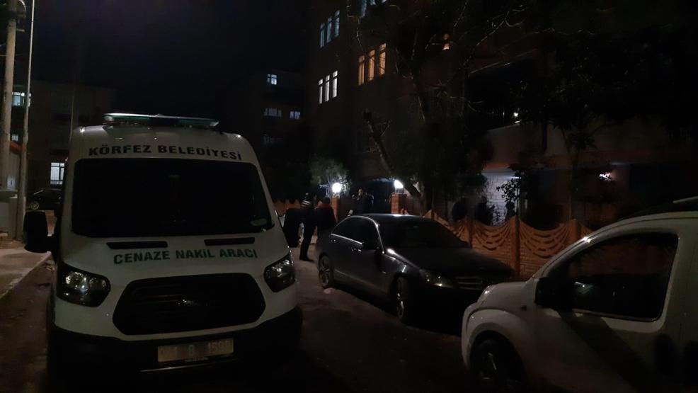 Komşu dehşeti 63 yaşındaki kadının boğazını kesip bileziklerini çaldı