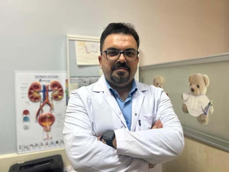 Kirli Hava ve Sağlıksız Su, Taş Hastalığını Tetikliyor: Böbrek Sağlığı Alarm Veriyor