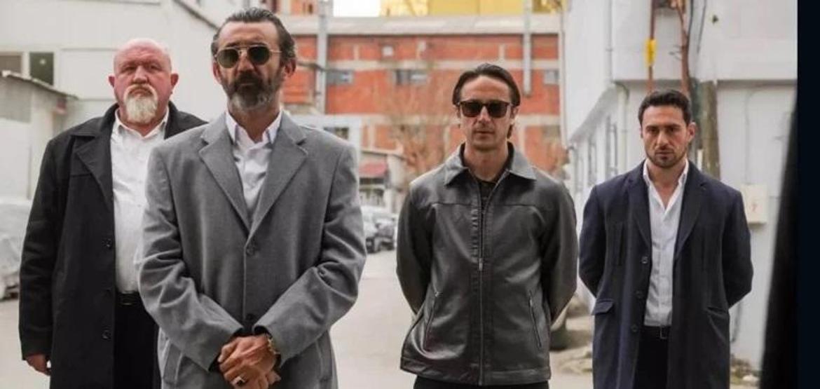 Eşref Rüyaya damga vuran sahne Nisanı karşısında görünce şoke oldu