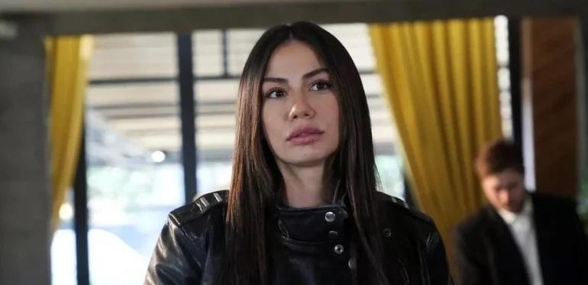 Eşref Rüyaya damga vuran sahne Nisanı karşısında görünce şoke oldu