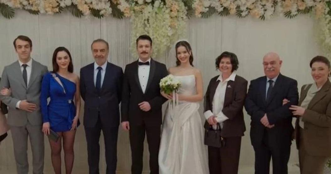 İnci Tanelerinde büyük final Azem ve Dilber’in hikayesi bakın nasıl sona erdi