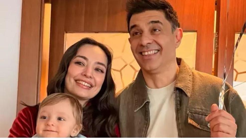 Zeynep Tuğçe Bayat ve Cansel Elçin’den mutluluk dolu aile pozu