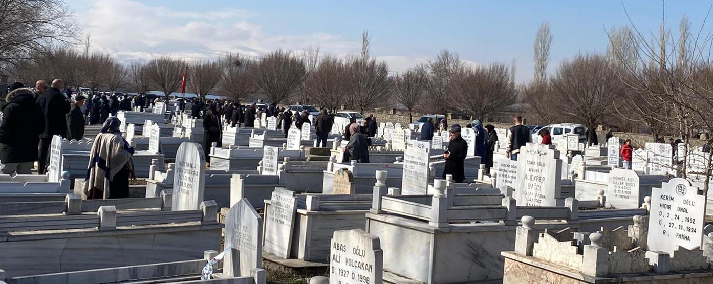 Iğdırda ölüler bayramı geleneği bu yıl da gerçekleştirildi