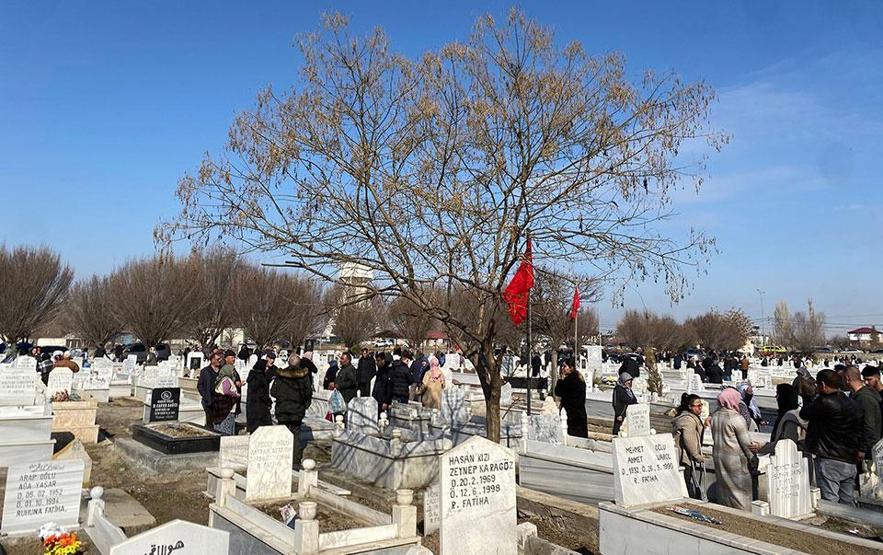 Iğdırda ölüler bayramı geleneği bu yıl da gerçekleştirildi