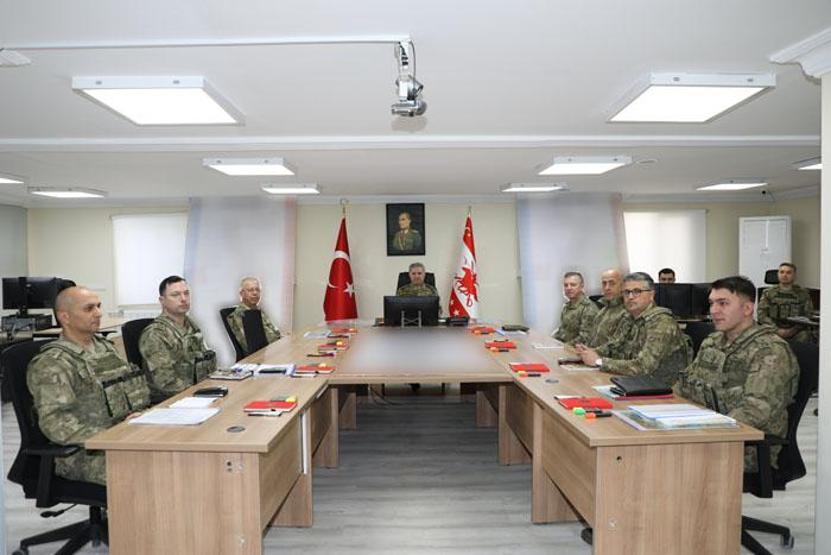 Yer: Sınırın sıfır noktası Komutan sıcak bölgede
