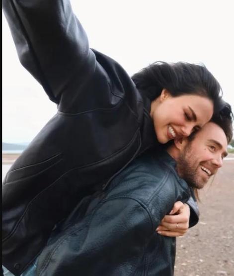 Murat Dalkılıç ve Özgü Kaya’dan romantik paylaşım Aşkları tam gaz devam ediyor