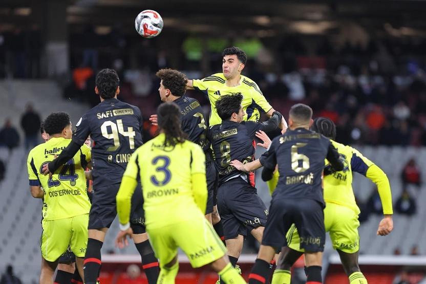 Fenerbahçede Tedescoya eleştiri yağmuru Karagümrük maçı sonrası 3 soru...