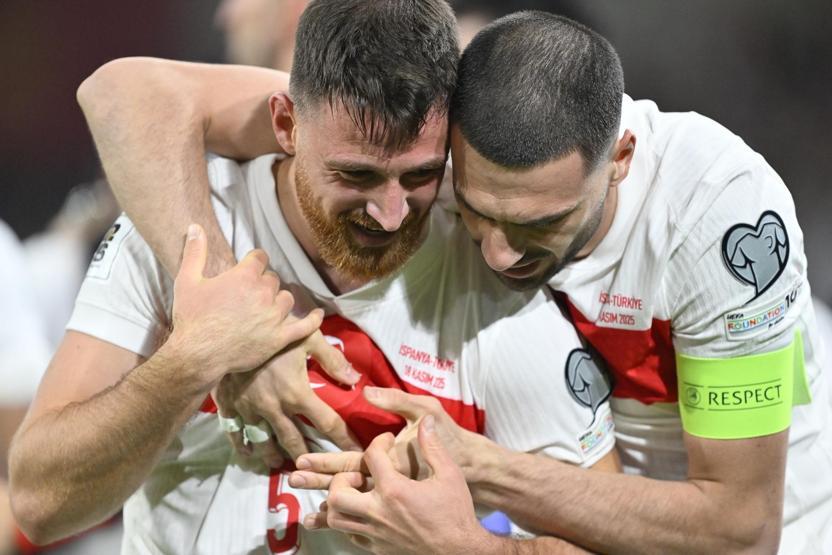 Milli futbolcu Beşiktaş yolunda Ayrılık açıklandı...