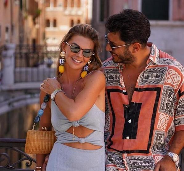 12 Yıllık Evlilikte Kriz Pelin Karahandan Boşanma Açıklaması: Biz Hayat Arkadaşıyız