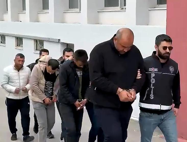 Sahte plaka çetesi çökertildi: 4 tutuklama