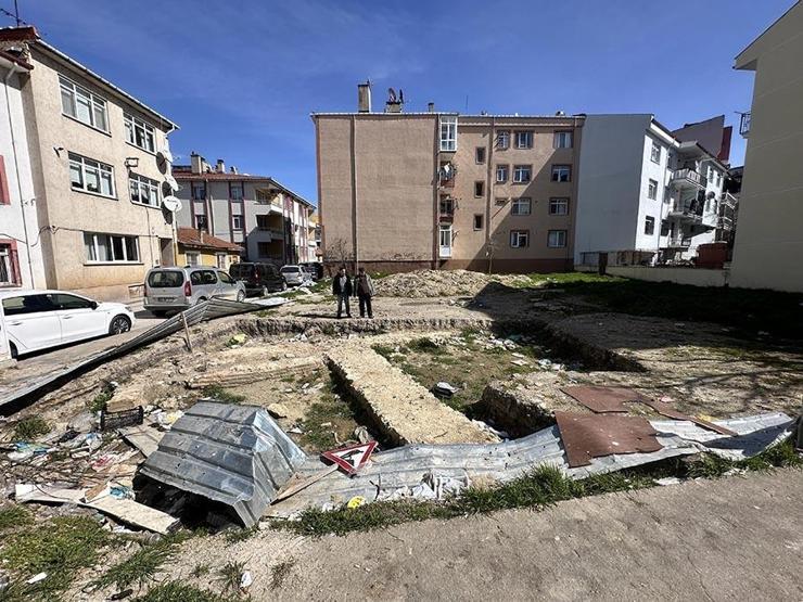Satın aldığı arsada 15. yüzyıldan kalma tarihi cami kalıntıları çıktı: Mağduriyetim giderilsin