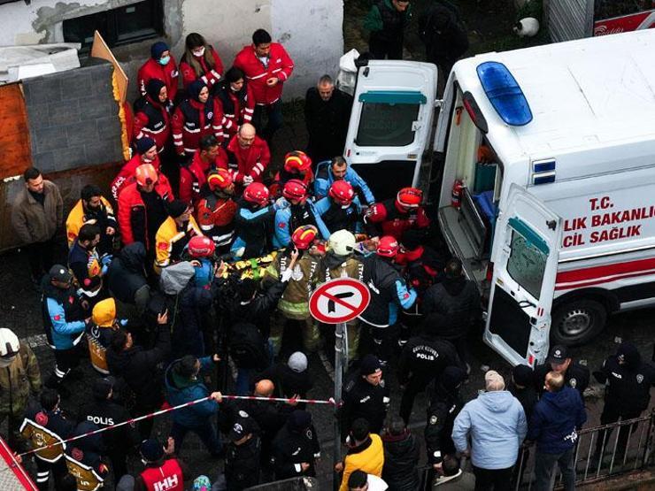 Fatihte iki bina çöktü O saniyeleri anlattı: Bomba patladı sandık