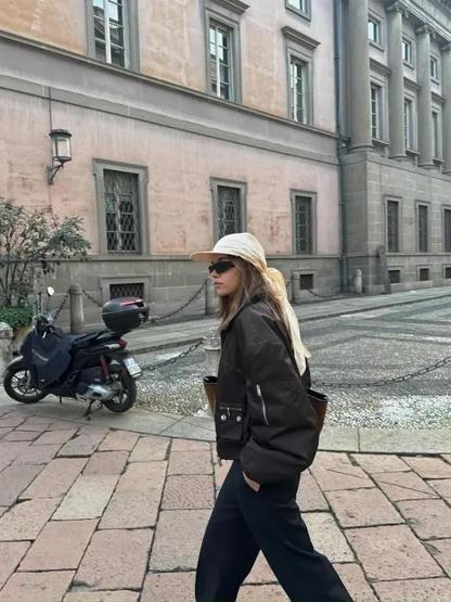 Milano’da Afra Rüzgarı Ünlü Oyuncudan Moda Başkentinde Güzellik Şovu