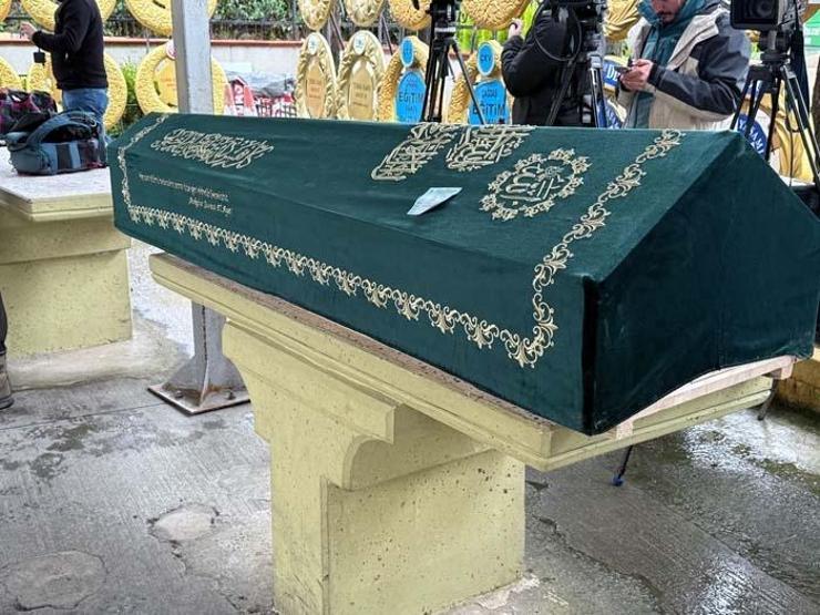 Erol Köse Son Yolculuğuna Uğurlandı Cenazede Şaşırtan Görüntü
