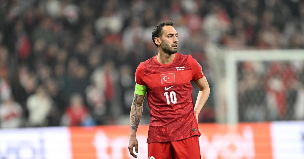 İtalyan basınından Galatasarayı üzen haber Hakan Çalhanoğlu...