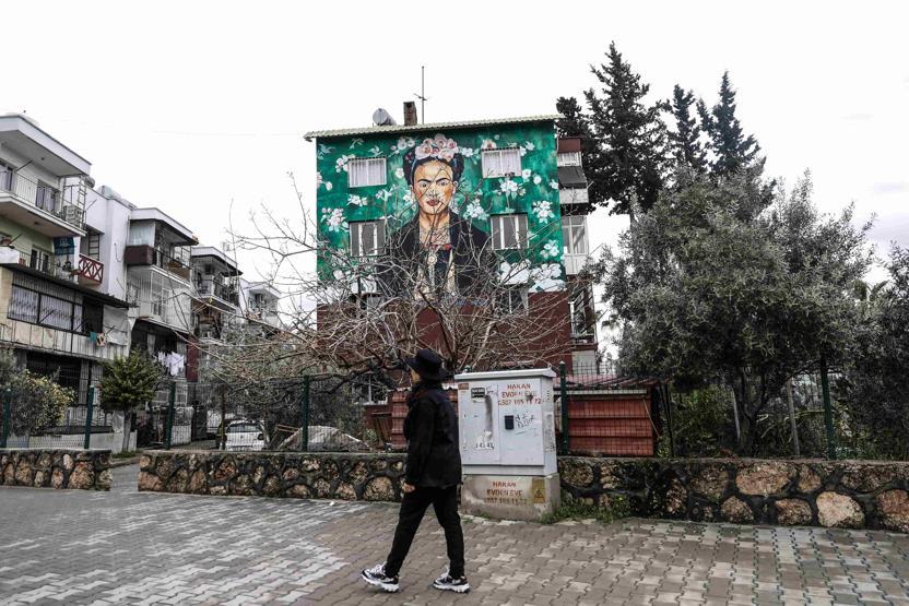 Toroslar’da açık hava müzesi Binalar sanatla yeniden doğdu