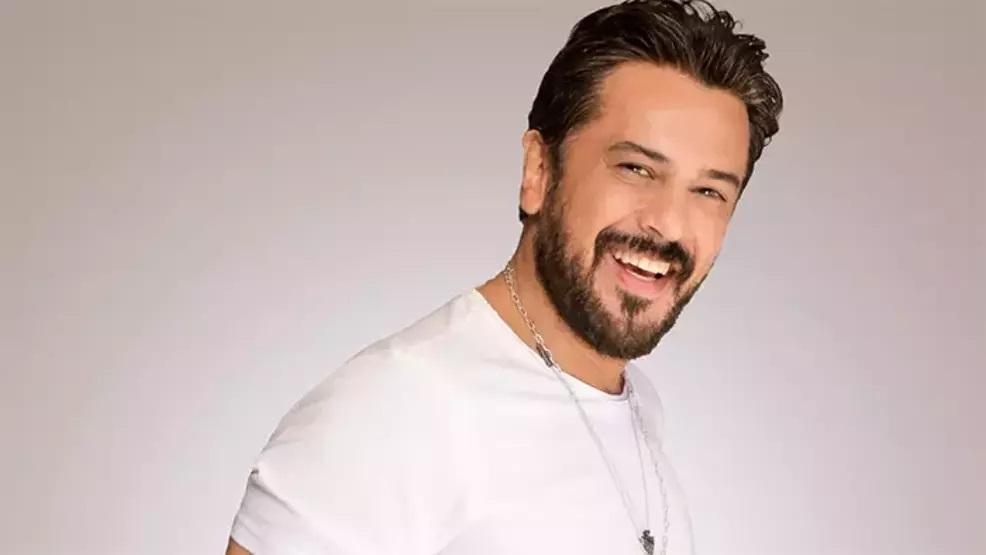 Kenan Doğulu’dan Demet Akalın’a 30. yıl jesti Gören aynı yorumu yaptı: AMAN BURCU GÜNEŞ DUYMASIN