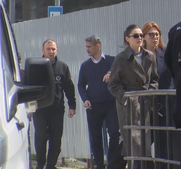 SON DAKİKA HABERİ | Ünlülere uyuşturucu operasyonu... Hande Erçel Adli Tıpta İşte ilk görüntüler